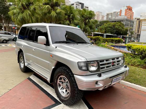 MITSUBISHI PAJERO 3.5 GLS TOP 4X4 V6 24V GASOLINA 4P AUTOMÁTICO